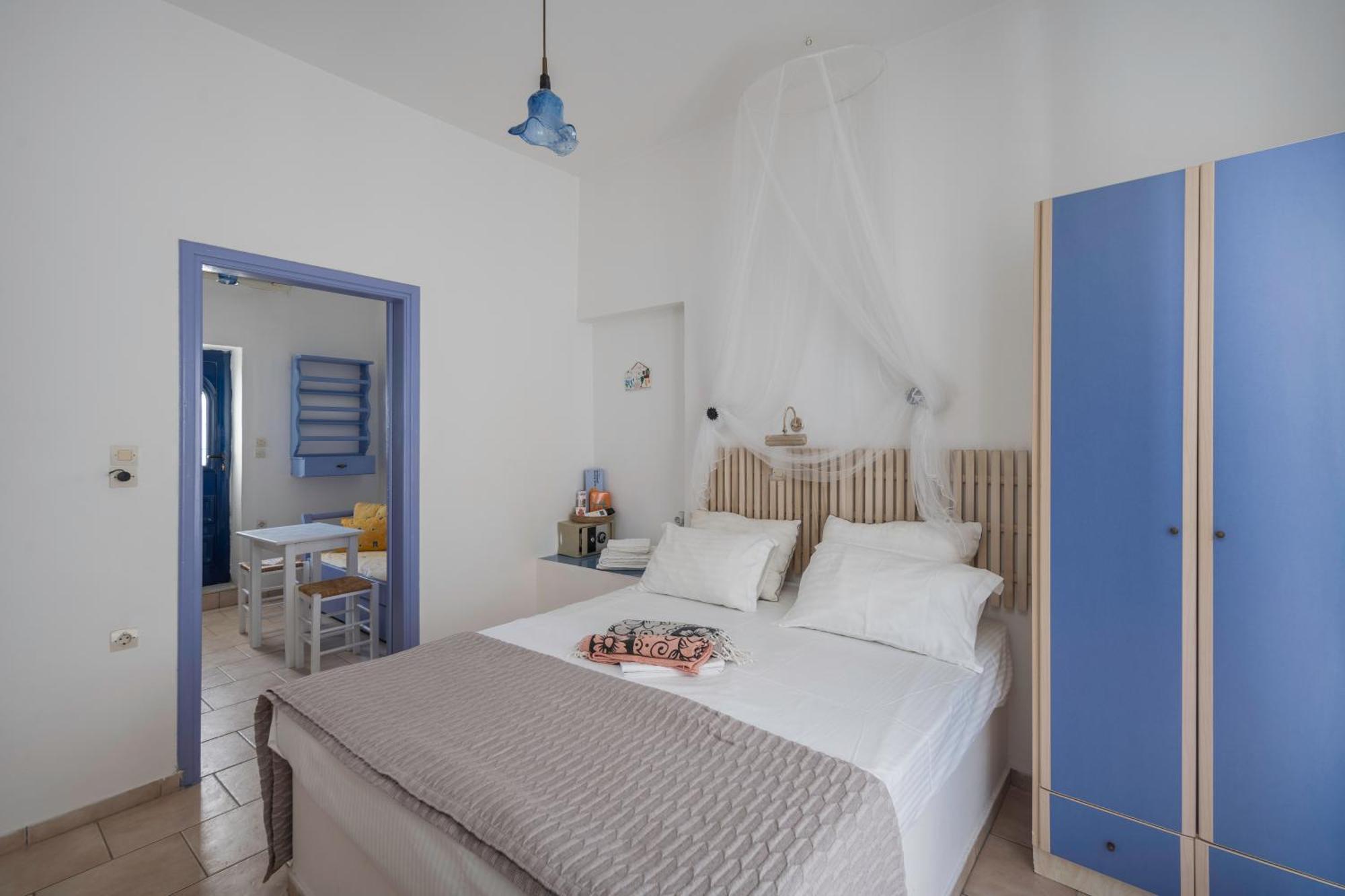 Bofor Studios & Rooms Livadakia Habitación foto