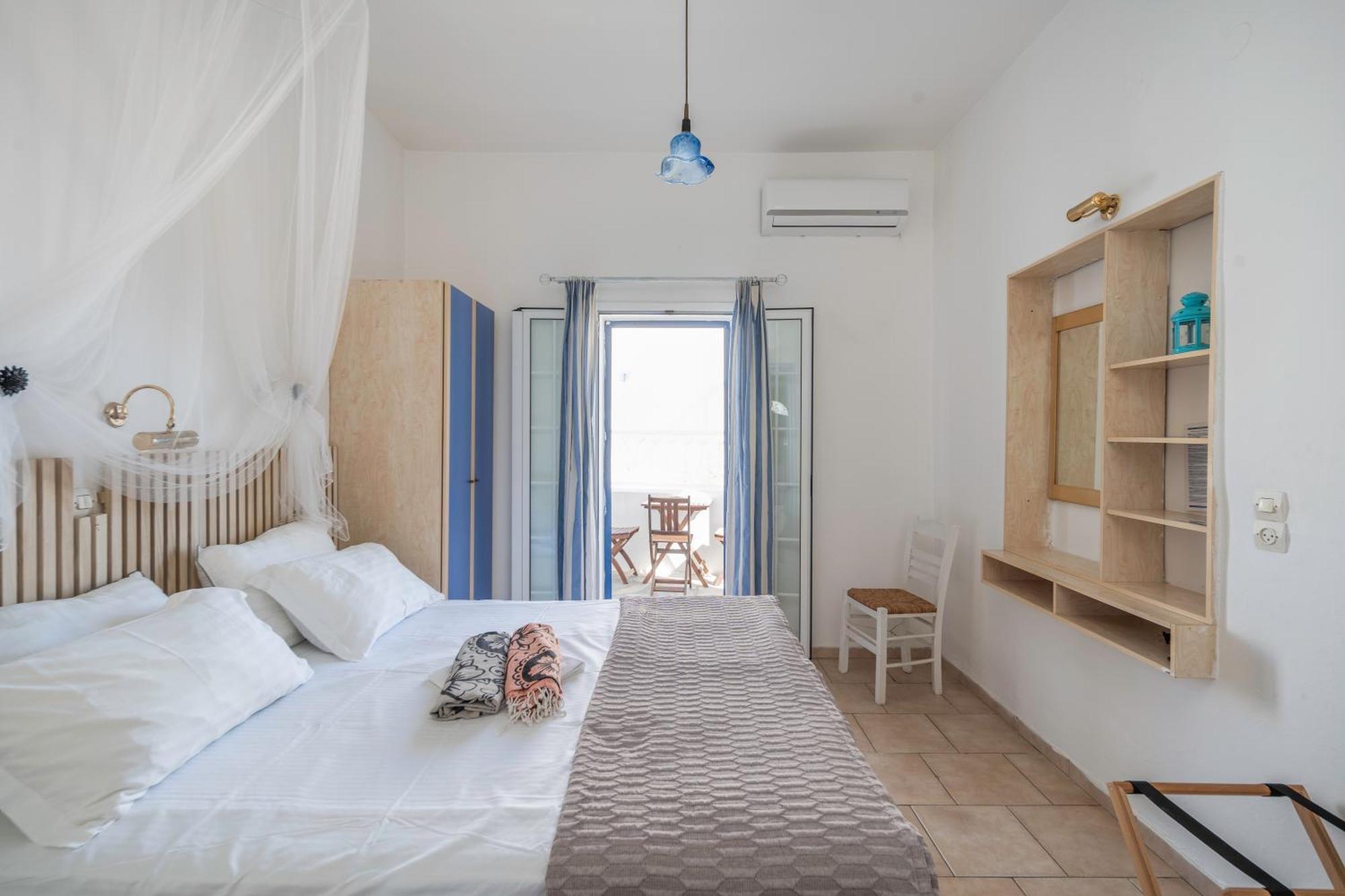 Bofor Studios & Rooms Livadakia Habitación foto
